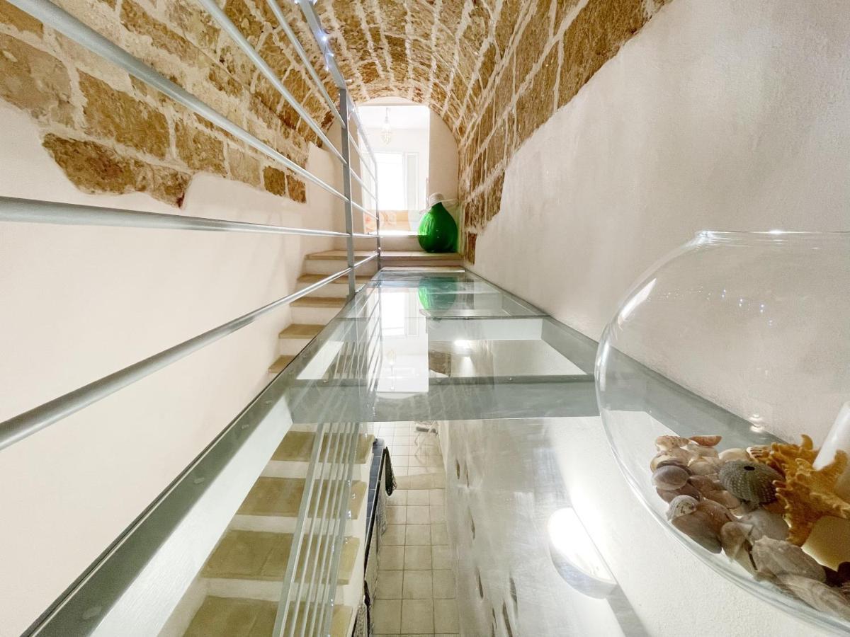 Mediterraneo House- Casa Nel Centro Storico มาติโน ภายนอก รูปภาพ