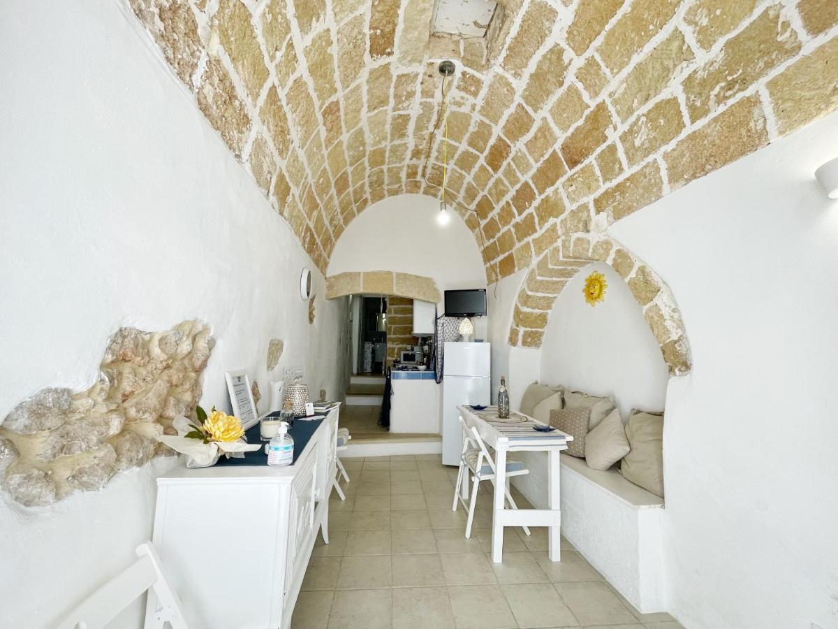 Mediterraneo House- Casa Nel Centro Storico มาติโน ภายนอก รูปภาพ